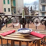 La Casa Sul Porto לאבנו-מומבלו