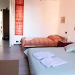 La Casa Sul Porto * לאבנו-מומבלו