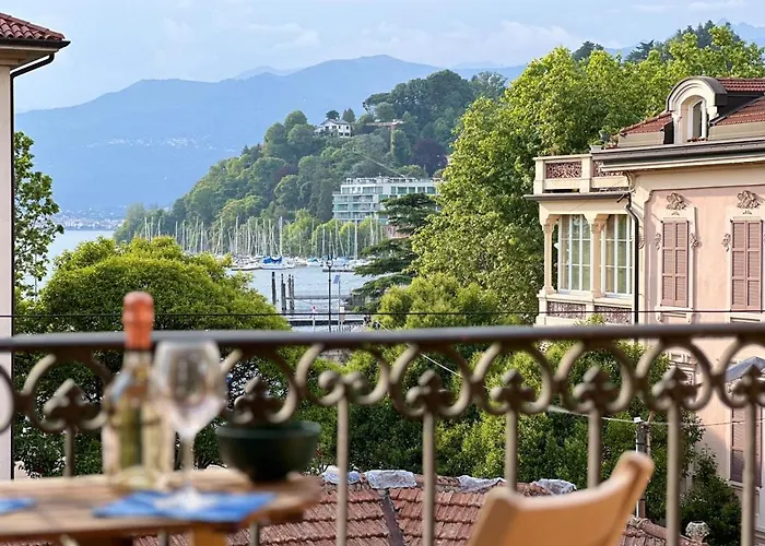 La Casa Sul Porto * Laveno-Mombello