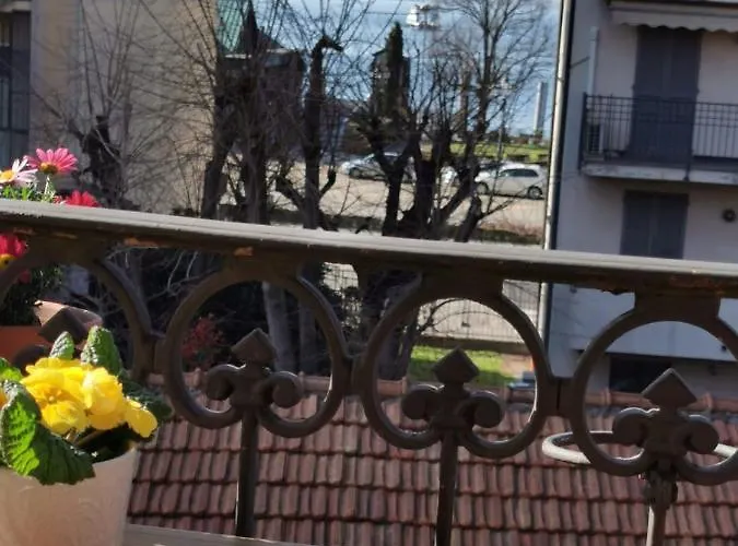 Appartamento La Casa Sul Porto Laveno-Mombello